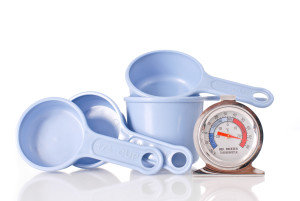 Cooking Thermometer with Four Measuring Cups